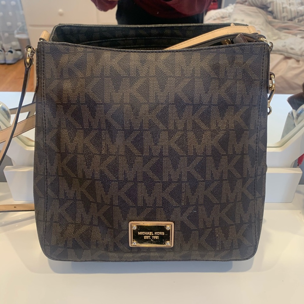 Michael Kors Crossbody Bag